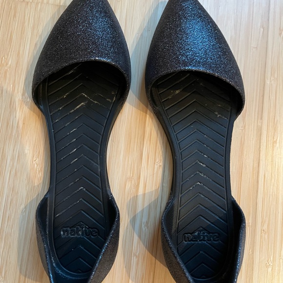 Native Black Sparkle shoes - Picture 3 of 3